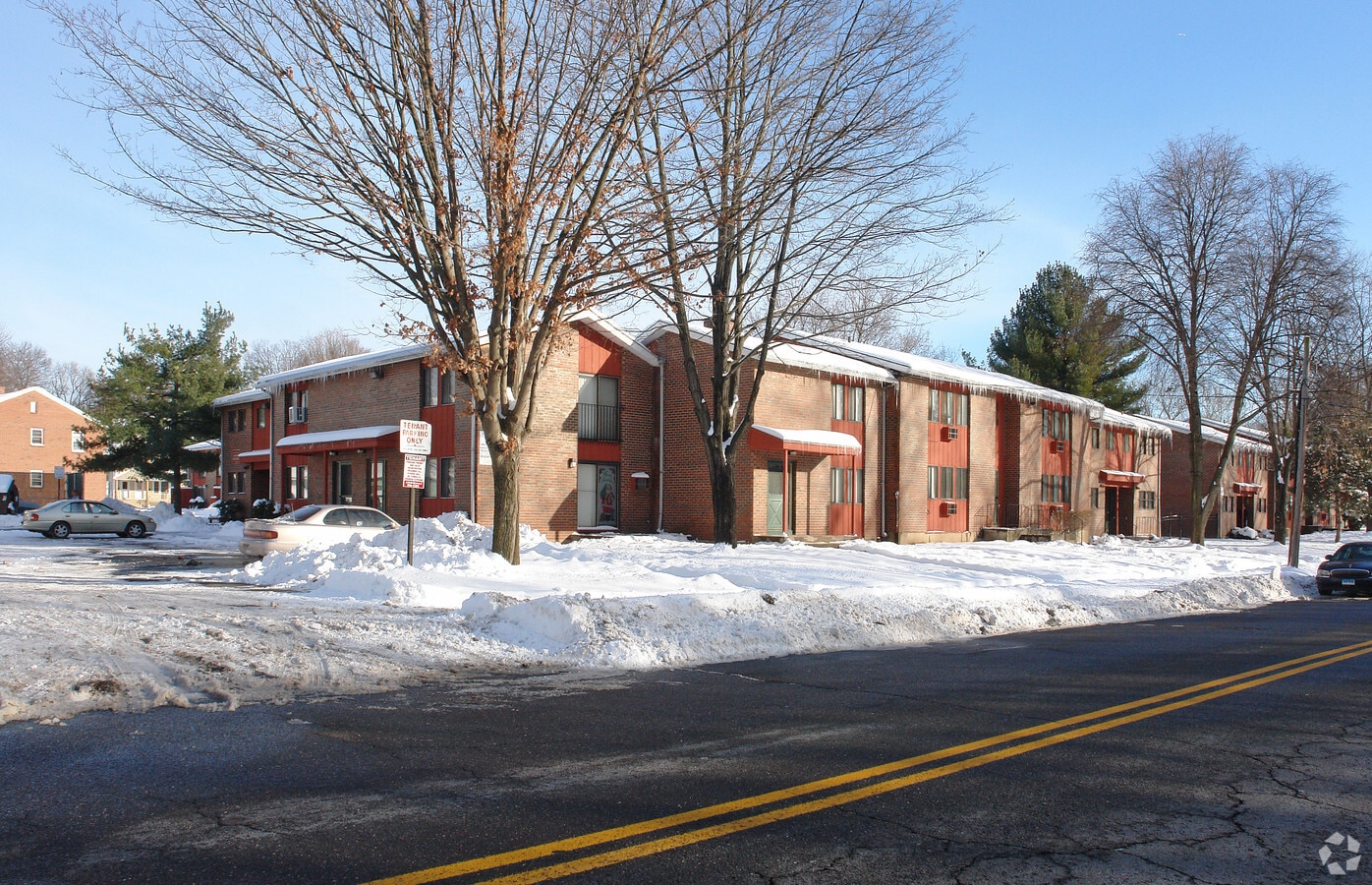 Broadview Terrace Apartments - Broadview Terrace Apartments
