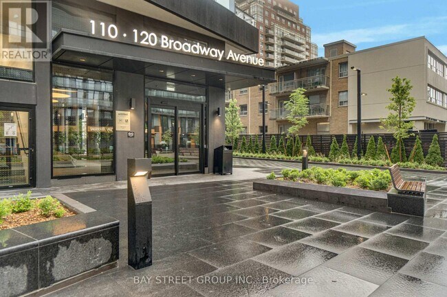 Photo - 110 Broadway Ave Unité 1813S