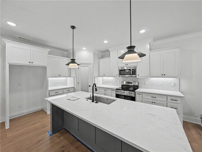 Photo - 25 Sheffield Dr