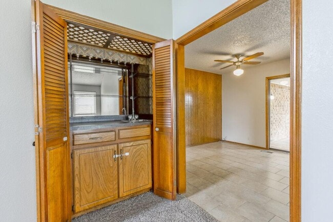 Photo - 1324 Kelly Park Rd