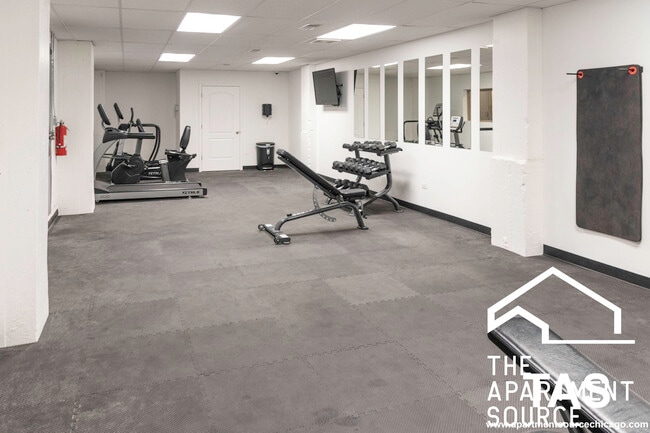 Photo - 940 W Carmen Ave Unit 102