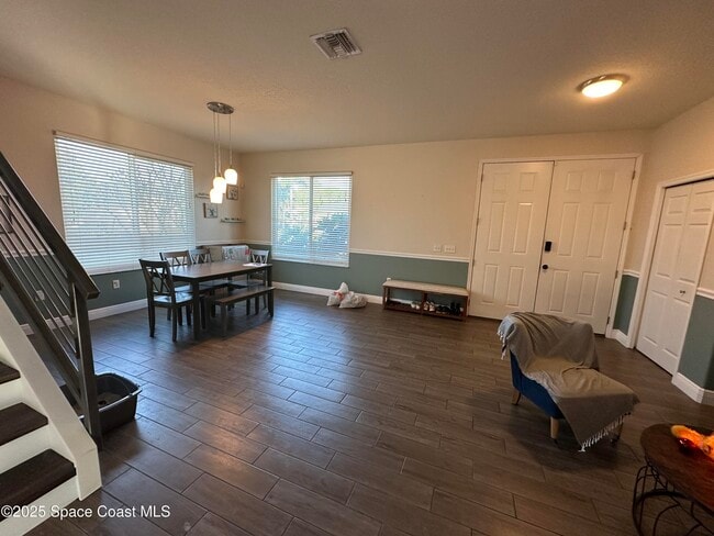 Photo - 567 Glenbrook Cir