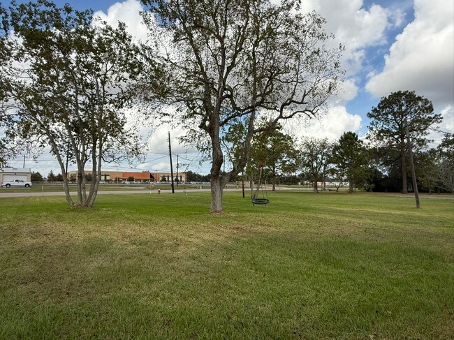 Photo - 11831 FM1764