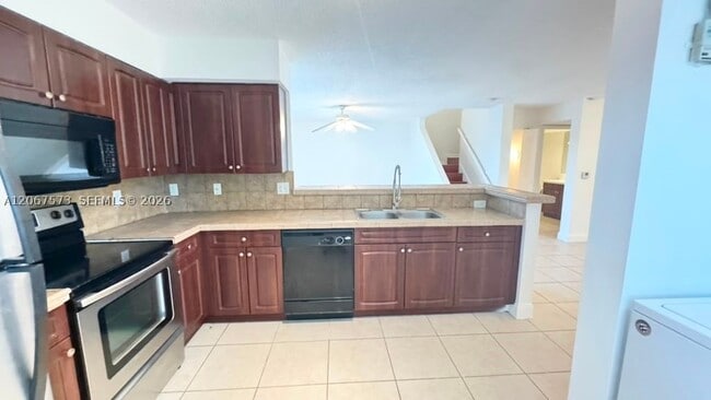 Building Photo - 1701 Village 111 Vlg Unit 111
