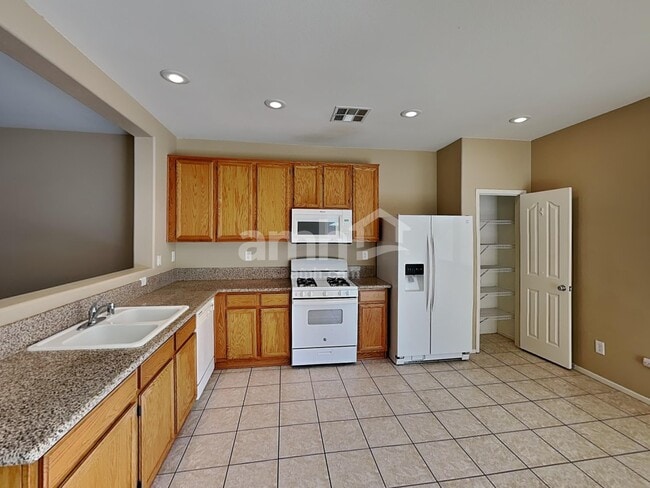 Photo - 79 Japonica Ave