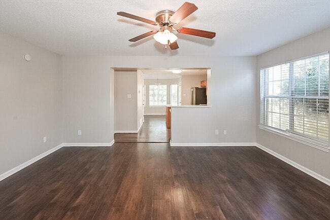 Photo - 1099 Cambrain Dr