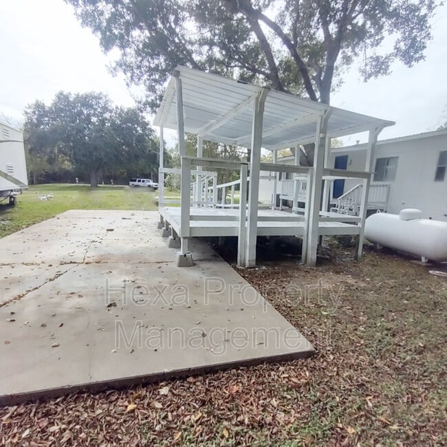 Building Photo - 2511 Farm to Market 646 Rd N