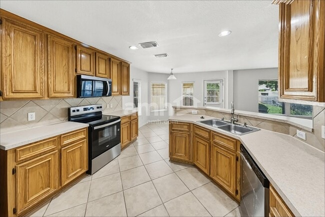 Photo - 11011 Pierce Valley Dr