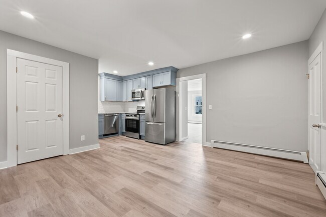 Kitchen - 17 Locust St Unit 17A