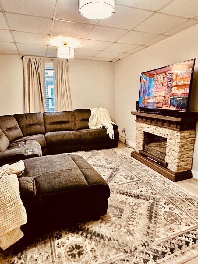 Photo - 154 Grove St