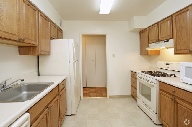 2BR - Kitchen