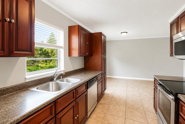 Photo - 1218 Giller Ave