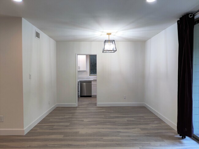 Dining area next to kitchen