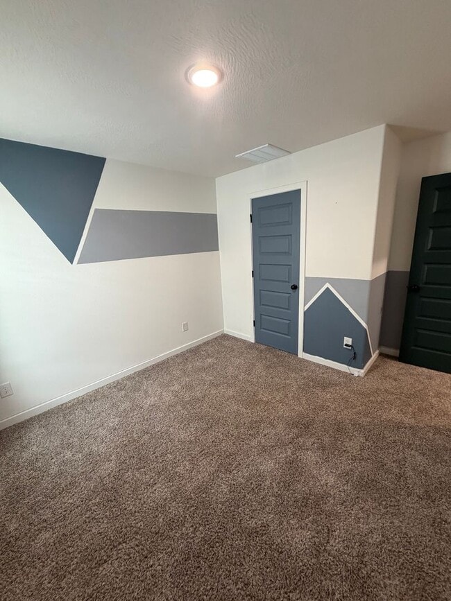 Photo - REMODELED 5 Bedroom | 3 Bathroom | 3 Car Garage HOME -- 3,554 sqft | BASEMENT! | NIXA SCHOOLS | F...