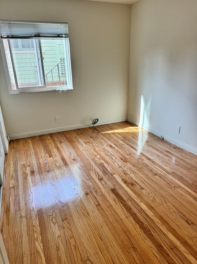 Photo - 1530 Pacific Ave Unit A