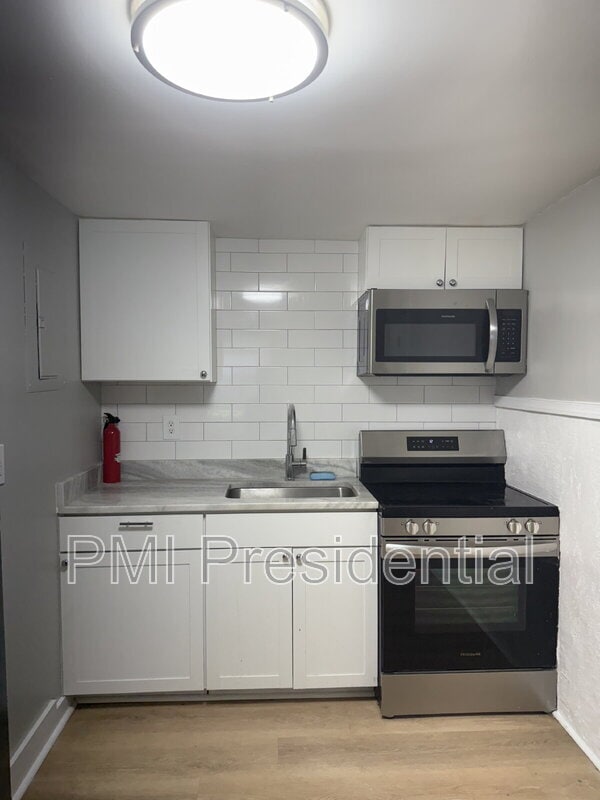 Photo - 826 Azalea Ave