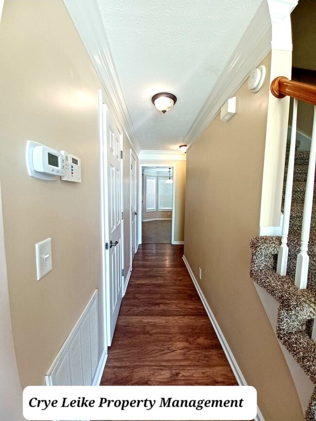 668 Winding Bluff Way