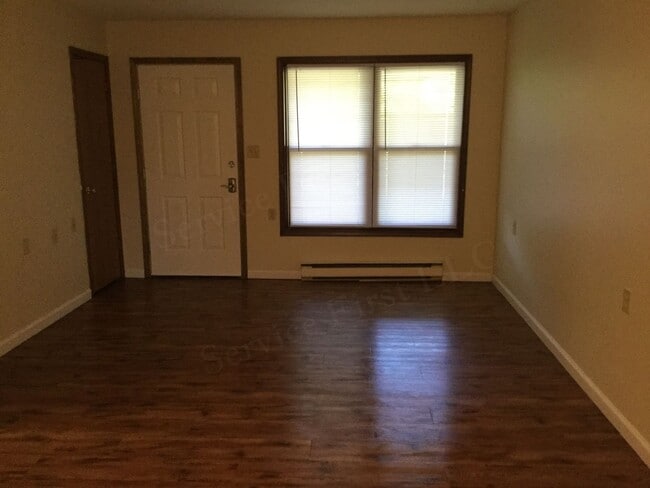 Photo - Sommerfield Apartments Unit 02