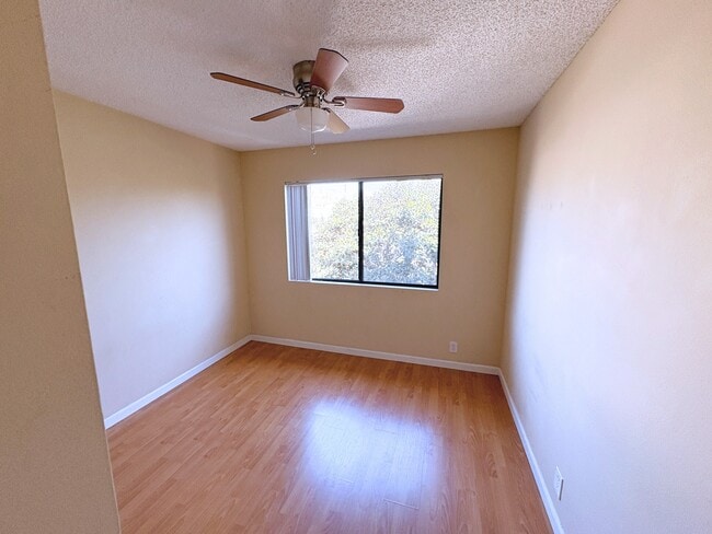 Franklin Vista Apartments
