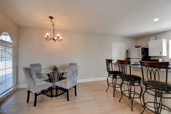 Photo - 1032 Alan Shepard St