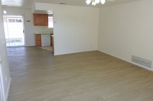 Photo - 3+2 Stylish, Move-In Ready Home with New Flooring and Fresh Interior