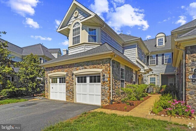 Building Photo - 13868 Greendale Dr Rental