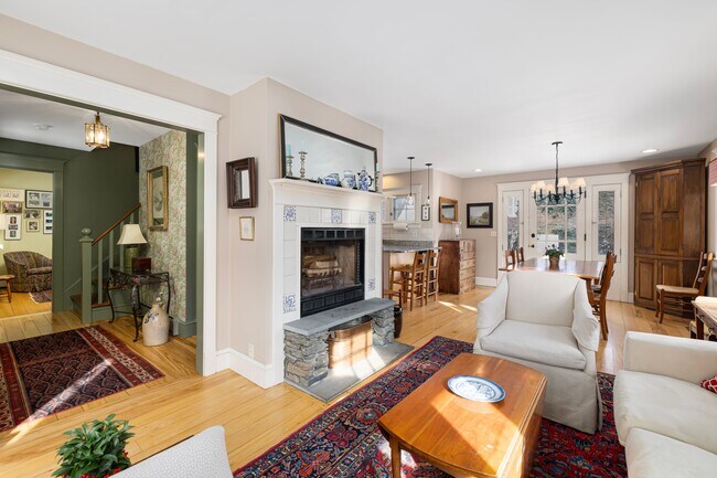 Photo - 68 Sachuest Way