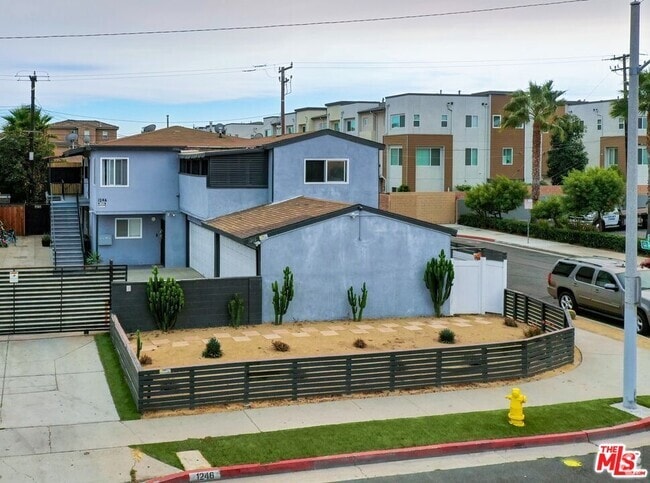 Building Photo - 1246 W 144th St Rental