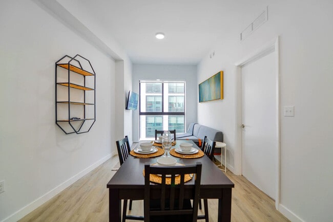 Photo - 136 NW 26th St Unit FL3-ID1022473P