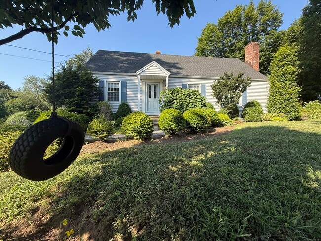 Photo - 111 Mill Hill Rd