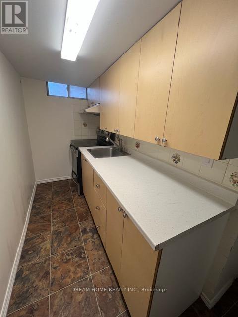 Photo - 221 Marlott Rd