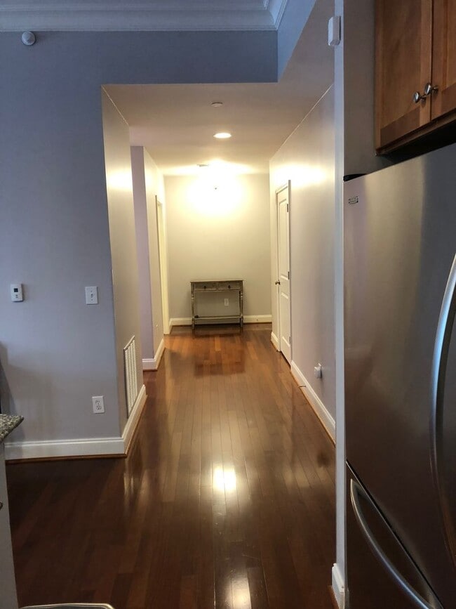 Photo - Luxury 2 Bedroom 2 Bath Near USC