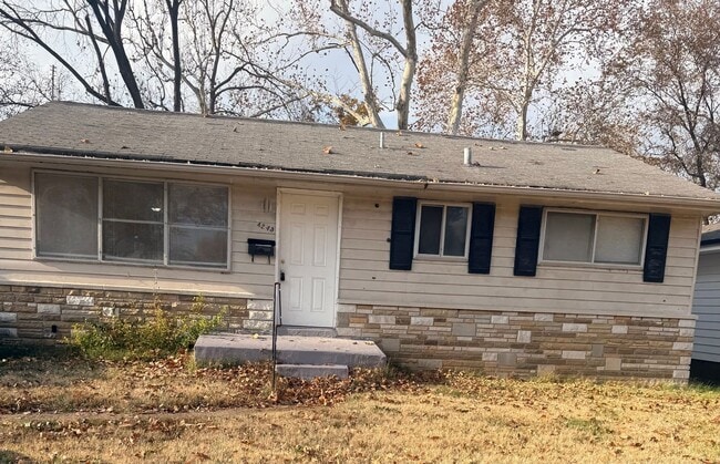 Building Photo - Charming 3 Bedroom 1 Bath Home for Rent Ready 1,300.00 Great Location