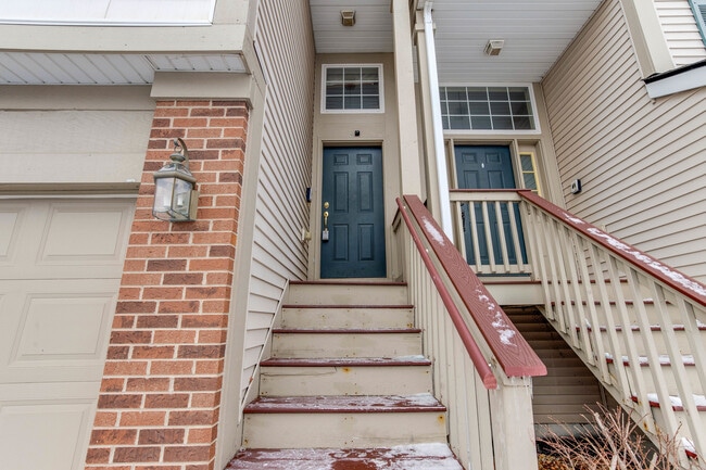 Photo - 2913 Saganashkee Ln