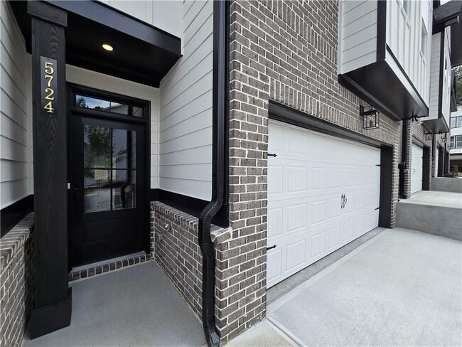 Photo - 5724 Urban Vlg Wy