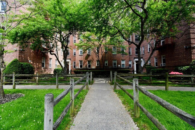Photo - 770 Bronx River Rd Unidad A66 Rental