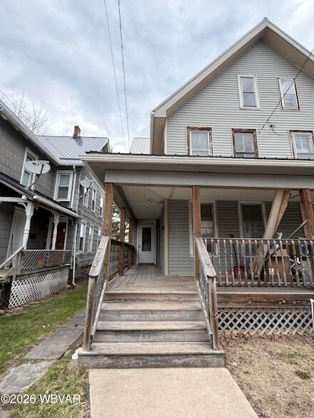 Building Photo - 345 Hastings St