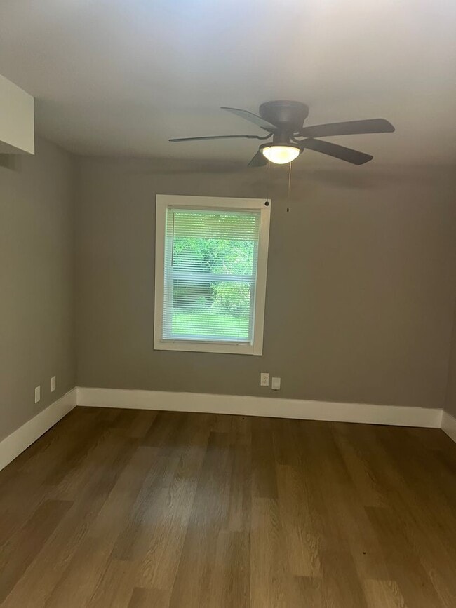 Photo - 2 BR/1BA | Newly Renovated Unit| In Scottsdale, Georgia