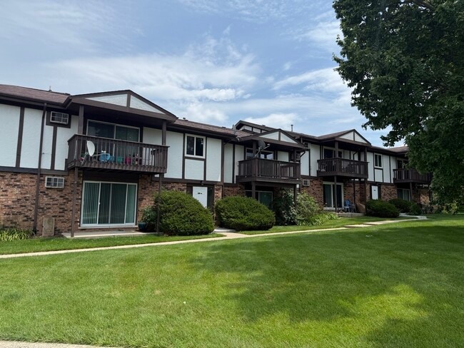 Building Photo - 1032 Shagbark Rd Unit 2H