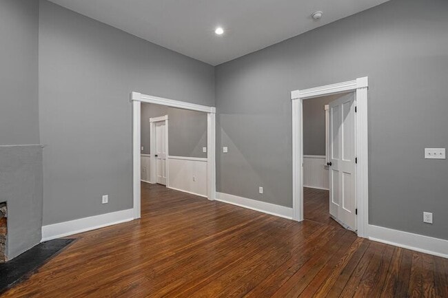 509 W 38th St