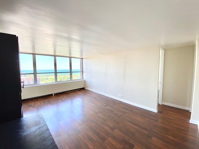 Photo - 655 W Irving Park Rd Unit 3604