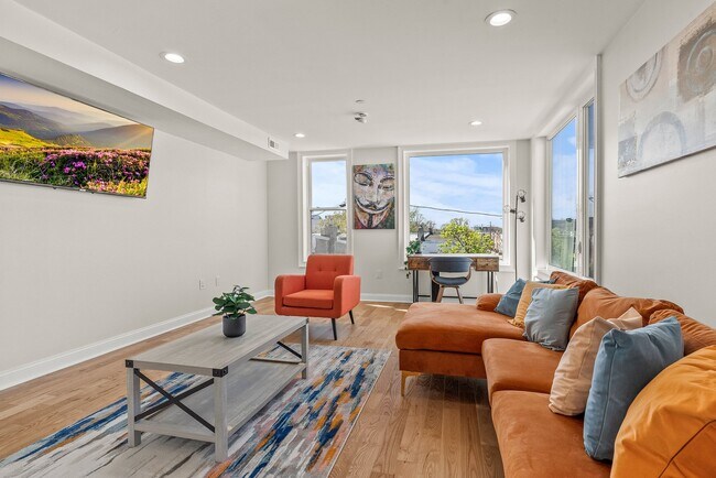 Photo - 2655 Wilder St Unit B