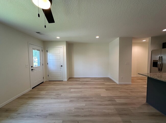 Photo - Davenport Duplex for Rent