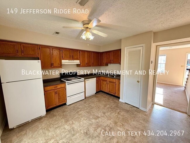 Photo - 149 Jefferson Ridge Rd