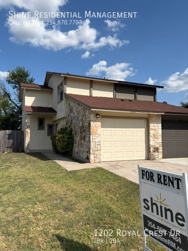 Building Photo - 1202 Royal Crest Dr