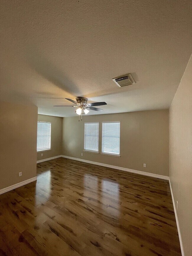 Photo - 18211 Temple Hill Ln