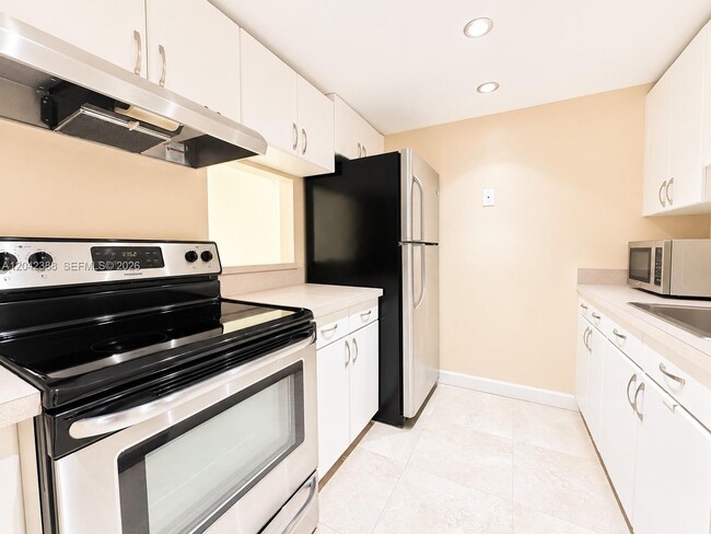 Photo - 14421 N Kendall Dr Unit 000