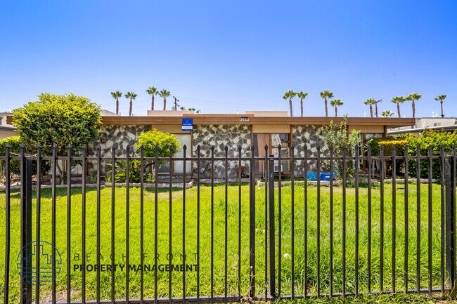 1324 W. Cerritos