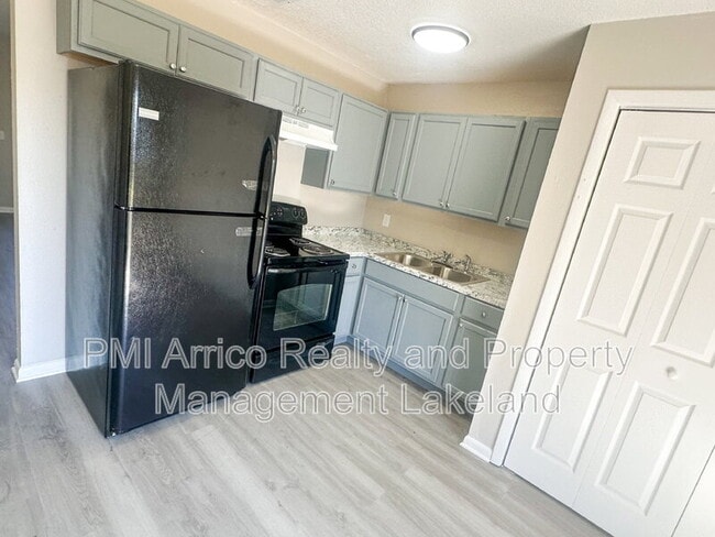 Photo - 457 Beech Ave