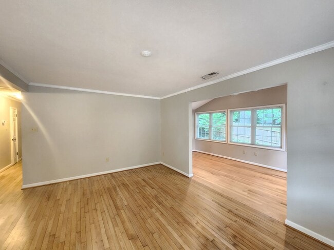 Photo - Black Mountain Rentals- Close to Lake Toma...